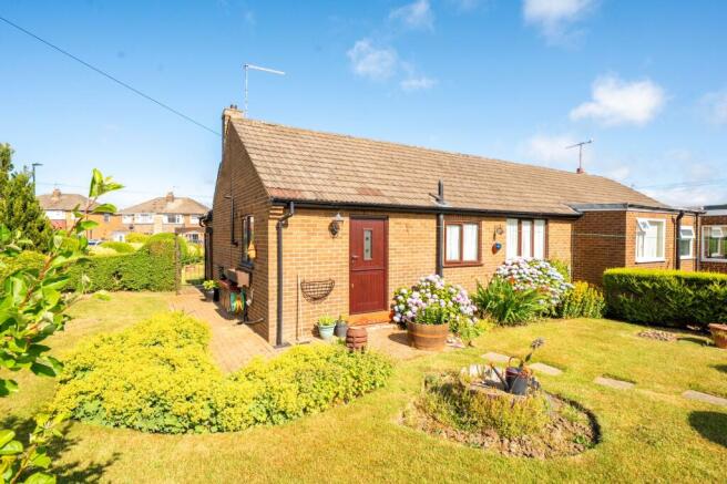 2 bed Semi-Detached Bungalow for sale Image 5