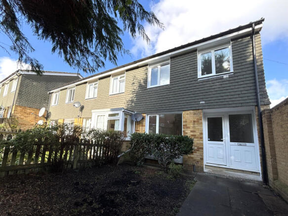3 Bed Unfurnished Terraced