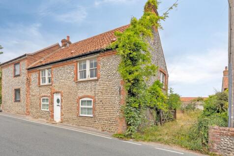 Charming Weybourne Cottage with Planning Permission and Coastal Appeal