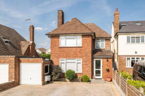 44, Chiltern Avenue, Bushey WD23 4RG