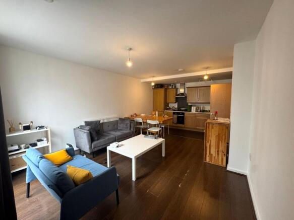 Lounge 2.2.jpg