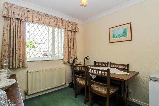 2 bed Semi-Detached Bungalow for sale Image 7