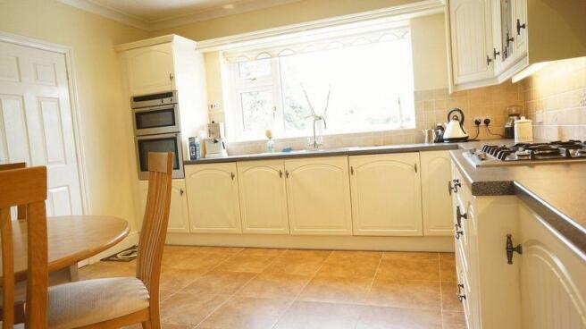 Kitchen (1)