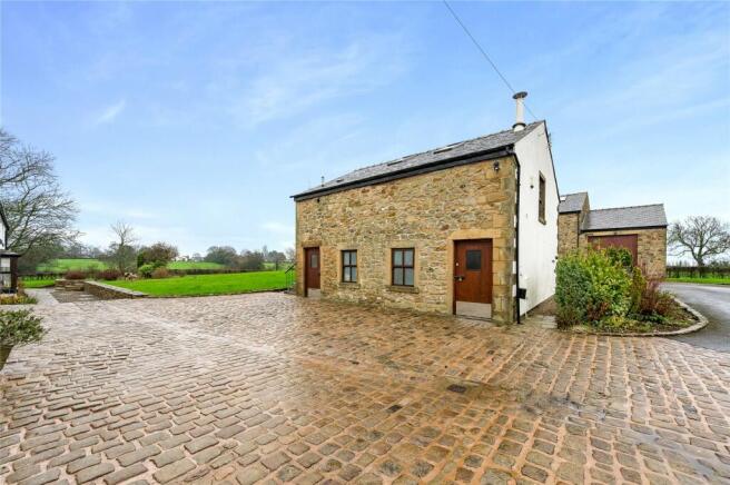 Middle Barn