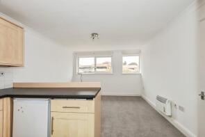 Flat 3, 55 Rear Of, High Street, Leatherhead KT22 8AG