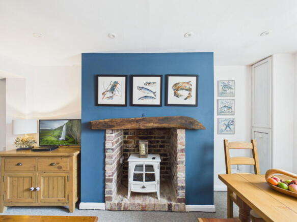 4 bed Terraced for sale Image 5