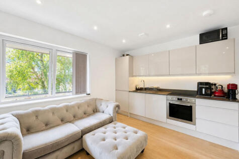 River Court, Woking, WOKING, GU21