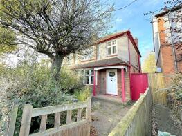 19, Hoppingwood Avenue, New Malden KT3 4JX