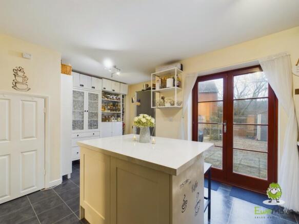 Kitchen6-min