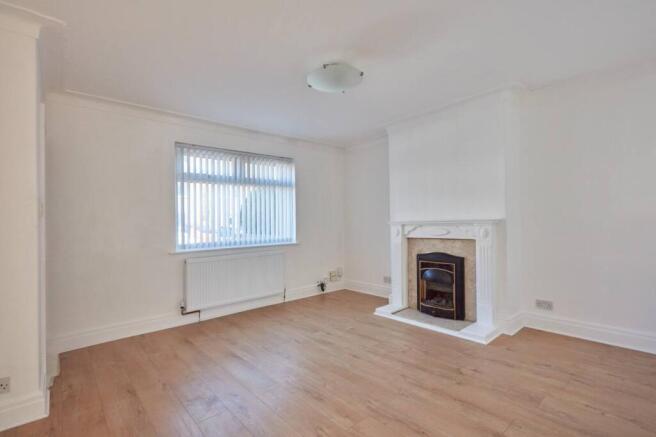 3 bed Semi-Detached to rent Image 7