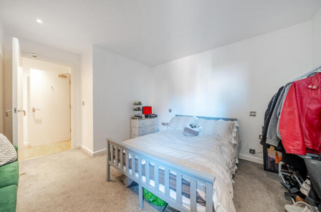 1 bed Apartment for sale Image 6