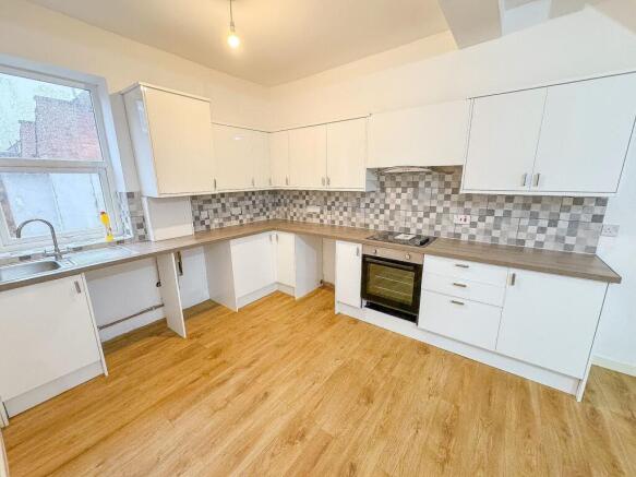 KITCHEN/DINER AREA