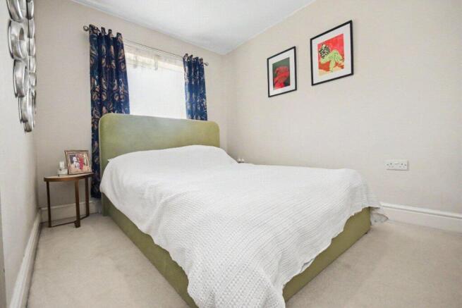 3 bed Semi-Detached for sale Image 11