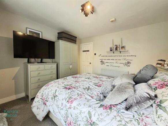 2 bed Terraced for sale Image 11