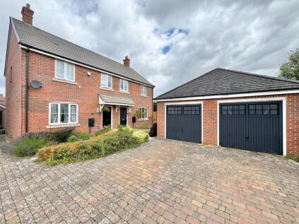 Cherry Orchard Place, Cherry Orchard, Northampton NN3