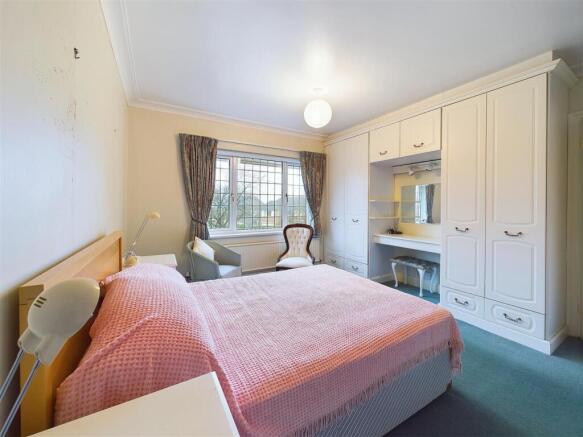 3 bed Detached to rent Image 12
