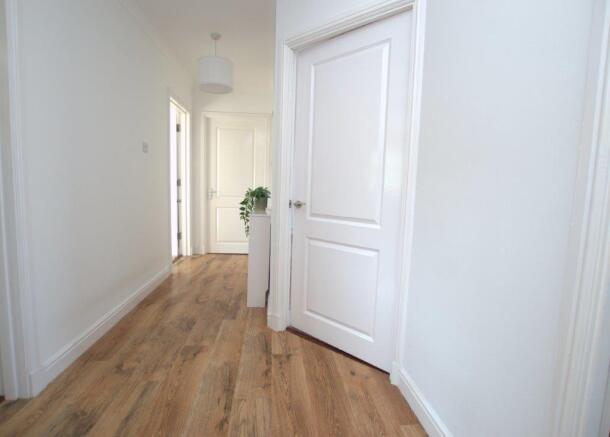 11 Kincaid Court Greenock (38).hall.jpg