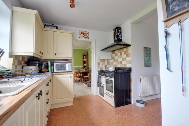 3 bed Detached for sale Image 5