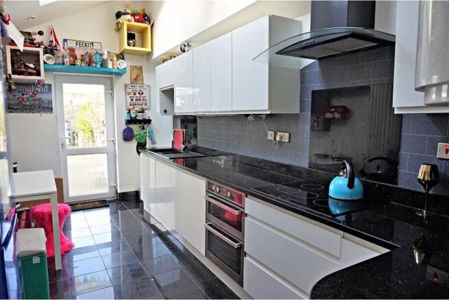 Kitchen / Breakfast
