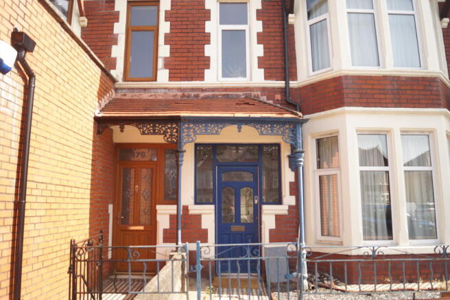 Photo 1