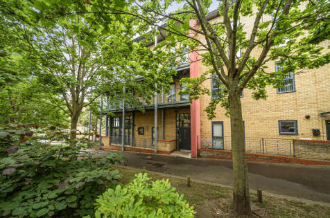 Park Lane, Waterstone Park, Greenhithe, DA9