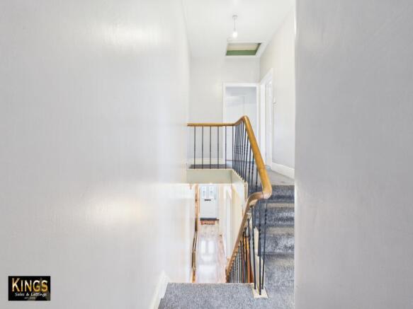 3 bed Town House for sale Image 12