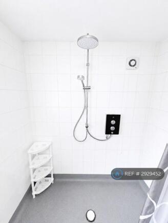 3 bed Terraced to rent Image 11