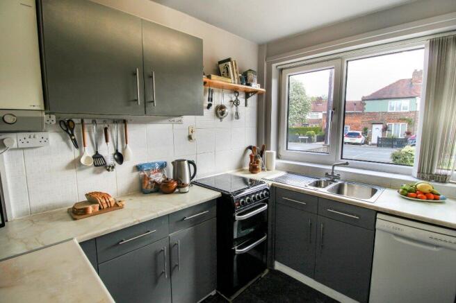 3 bed Semi-Detached for sale Image 4