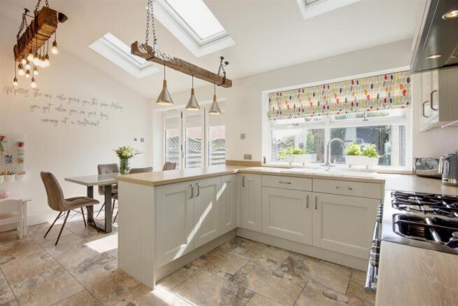 Dining Kitchen Area