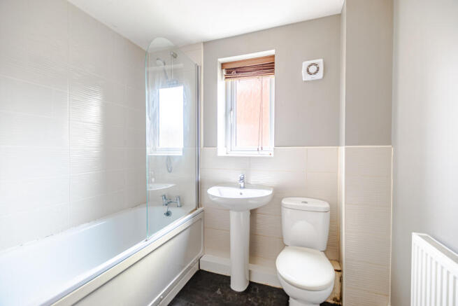 2 bed Flat for sale Image 10