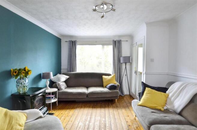 SITTING ROOM