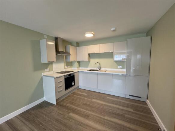 KITCHEN 1.JPG
