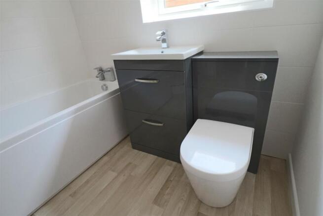 PARTICULARLY SPACIOUS AND RE-FITTED BATHROOM