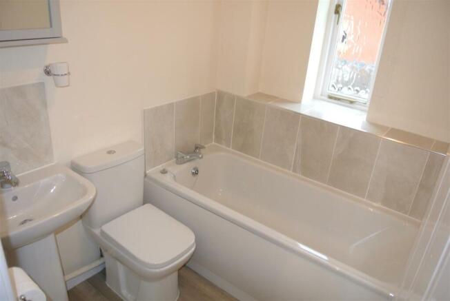 Bathroom.JPG