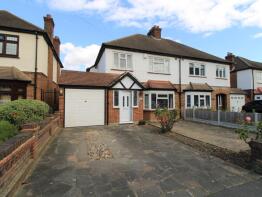 101, Park Drive, Upminster RM14 3AT