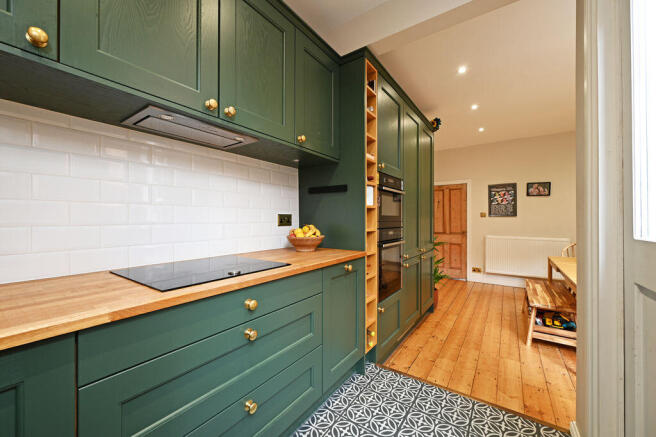 3 bed Terraced for sale Image 10
