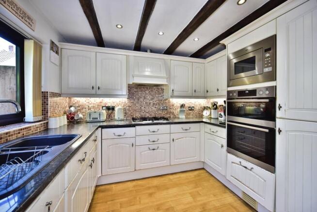 Franklin Drive, Weavering, Maidstone, Kent, ME14 photo 4