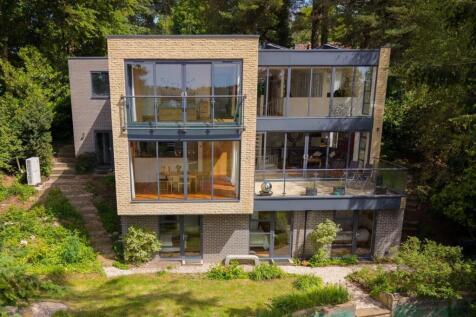 Croft Close, Corfe Mullen, Wimborne, BH21