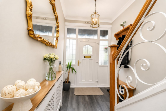 3 bed Semi-Detached for sale Image 9