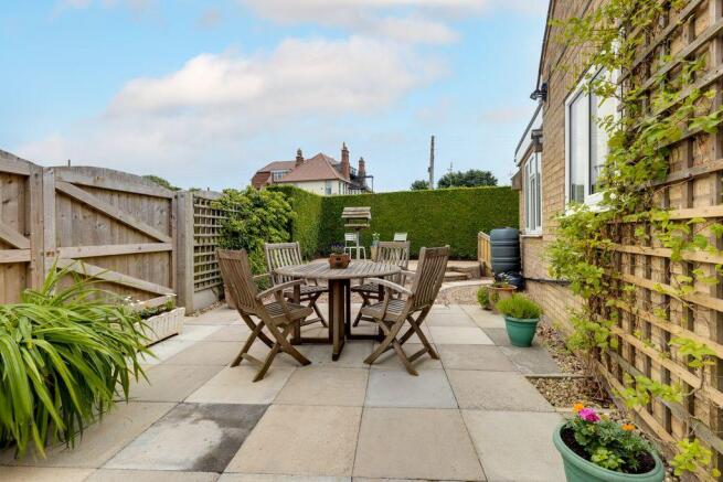Garden at Side