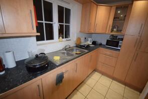 40, Errington Close, Hatfield AL10 9AU