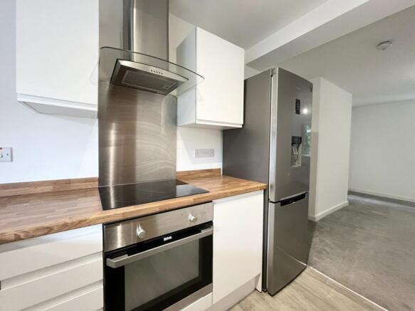 1 bed Apartment to rent Image 4
