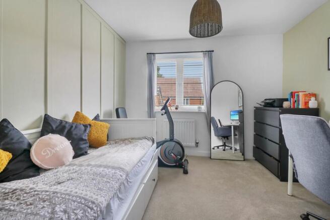 Bedroom 2 (Double)
