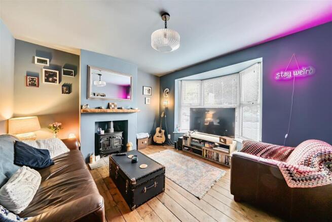 Living Room..jpg