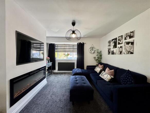 3 bed Semi-Detached for sale Image 7