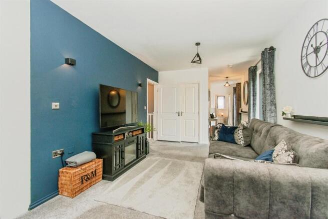 2 bed House for sale Image 4