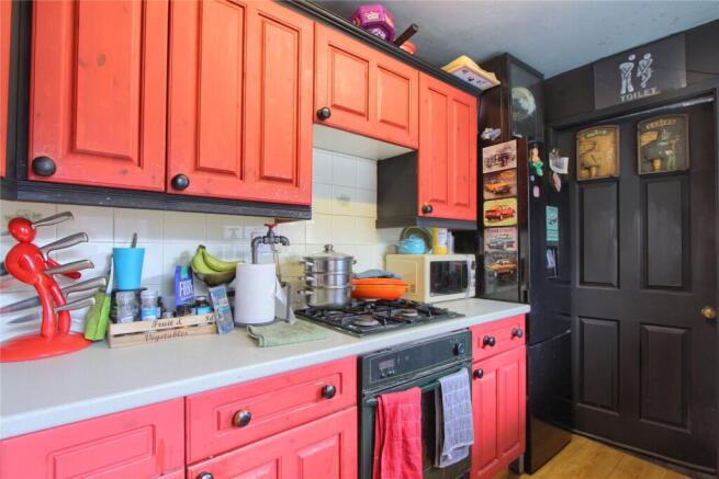 3 bed Terraced for sale Image 8