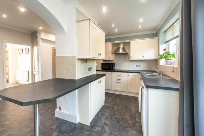 KITCHEN DINER AND LOUNGE