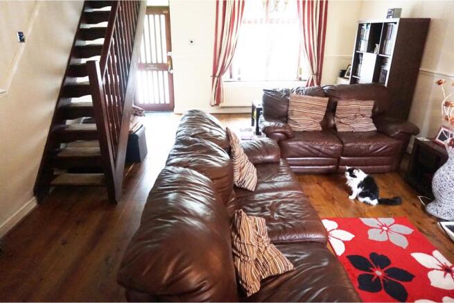 Lounge/Dining Room