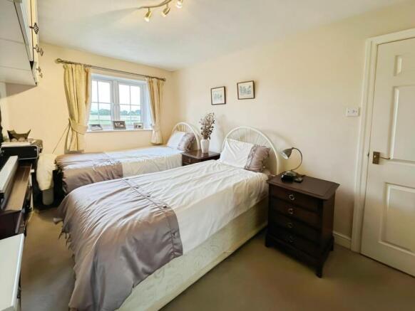 3 bed Cottage for sale Image 12